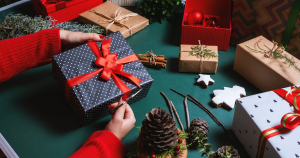 Setting a Budget-friendly Christmas